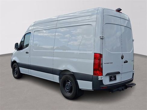 Used 2025 Mercedes-Benz Sprinter 2500 image 6
