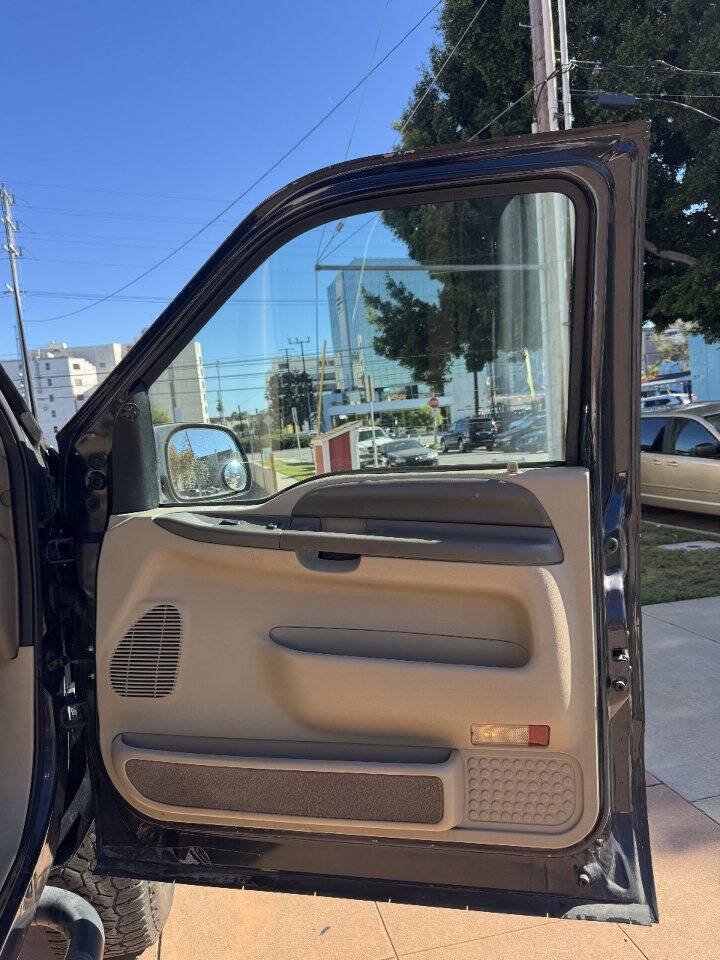 Used 2000 Ford Excursion XLT RWD image 15