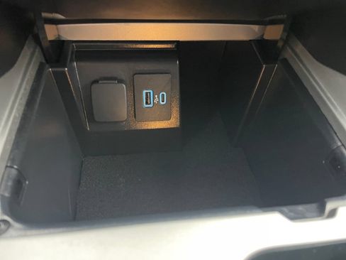 Certified 2023 Ford Explorer XLT AWD/4WD image 39