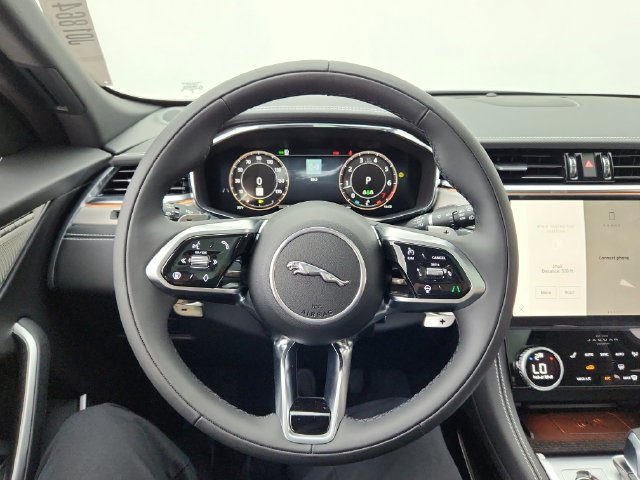 Certified 2026 Jaguar F-PACE R-Dynamic S AWD/4WD image 25