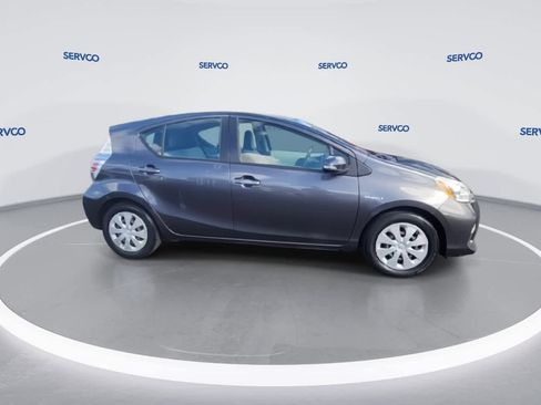 Used 2014 Toyota Prius C One FWD image 9
