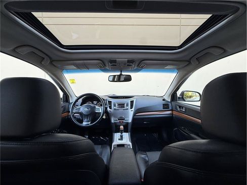 Used 2014 Subaru Outback 2.5i Limited w/ Moonroof Package AWD/4WD image 20