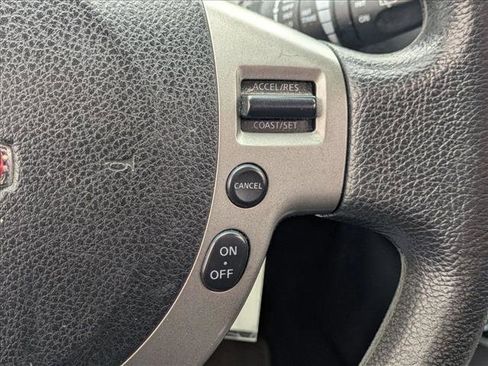 Used 2011 Nissan Rogue S AWD/4WD image 11