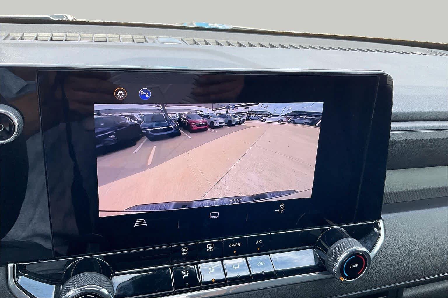 Used 2024 Chevrolet Colorado Trail Boss w/ Advanced Trailering Package AWD/4WD image 26
