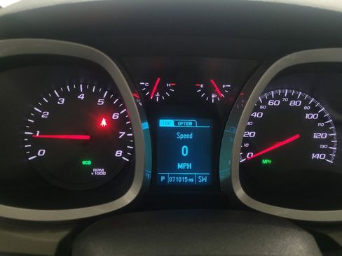 Used 2017 Chevrolet Equinox Premier w/ Enhanced Convenience Package image 23