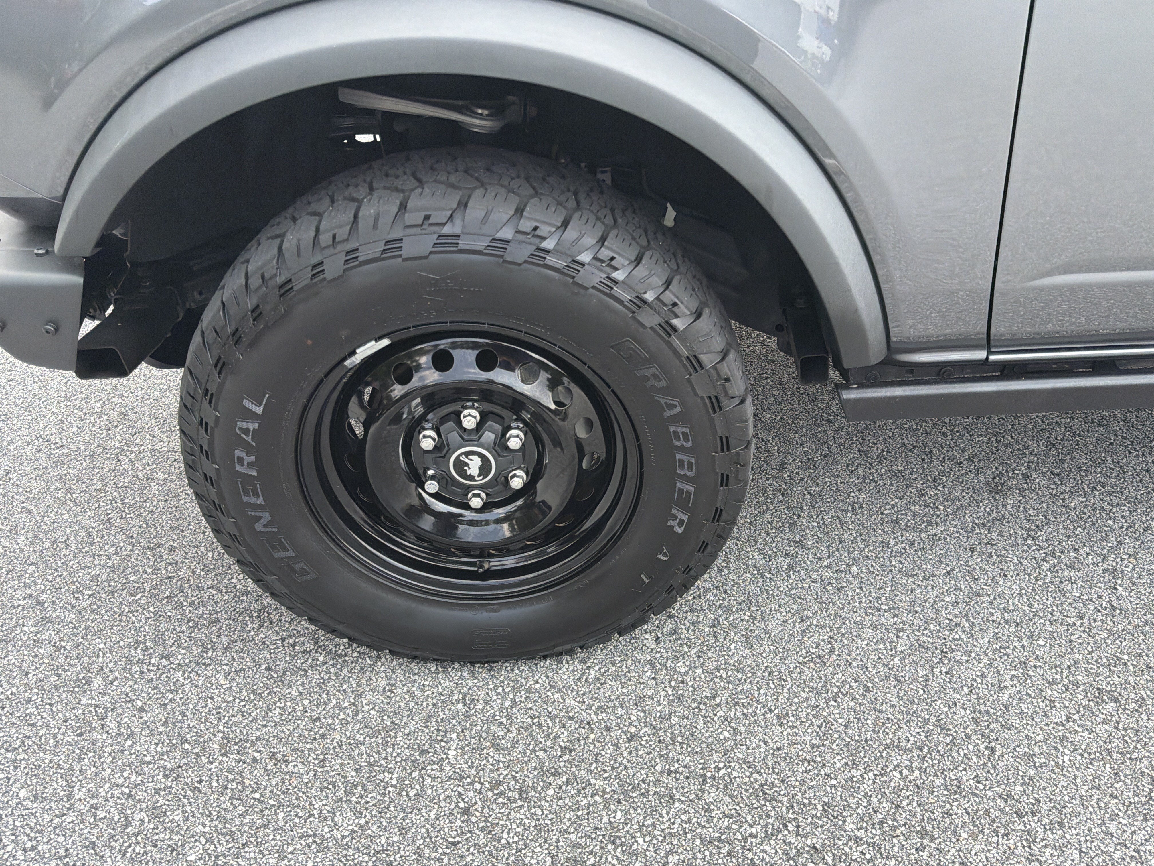 Used 2023 Ford Bronco Black Diamond AWD/4WD image 13