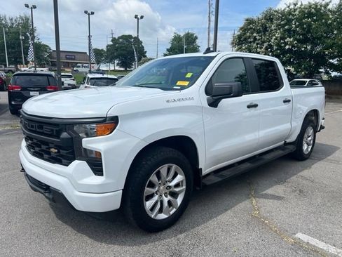 Used 2024 Chevrolet Silverado 1500 Custom RWD image 9