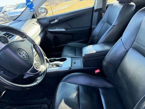 Used 2014 Toyota Camry SE image 8