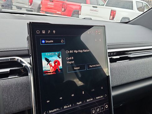 New 2026 GMC Sierra EV Elevation image 17