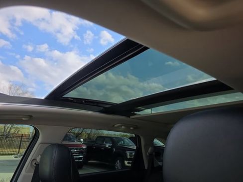 Used 2022 Kia Sorento SX image 8