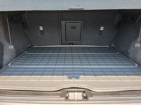 Certified 2023 Volvo XC40 Recharge Ultimate w/ Protection Package Premier AWD/4WD image 26