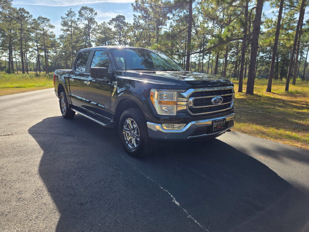 Used 2023 Ford F150 XLT w/ XTR Package AWD/4WD image 7