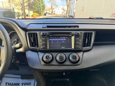 Used 2017 Toyota RAV4 LE image 28