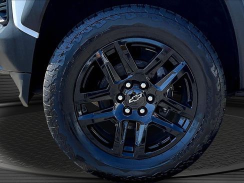 Used 2023 Chevrolet Colorado Trail Boss AWD/4WD image 25