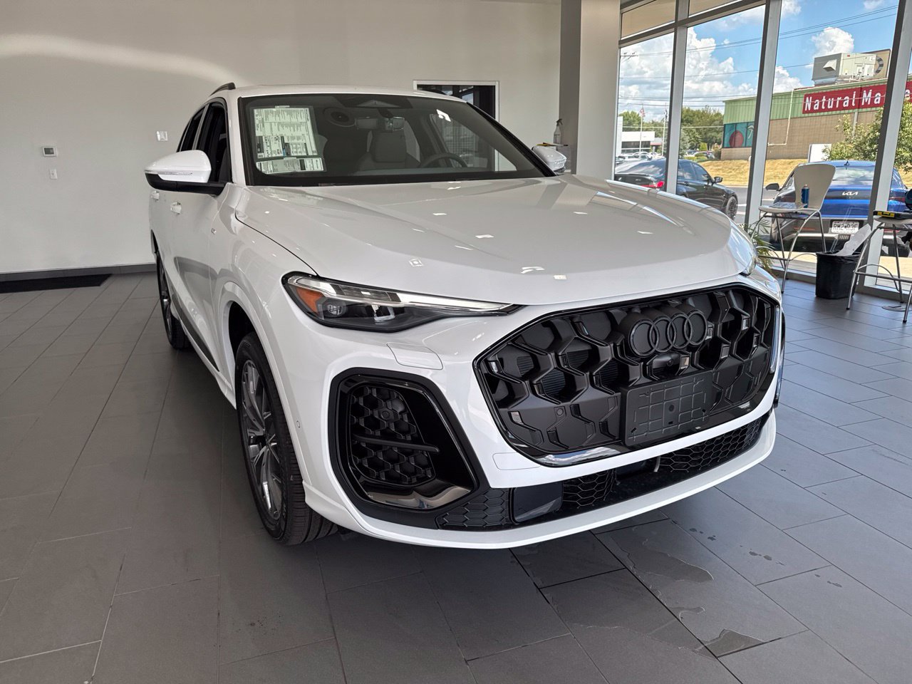 New 2026 Audi Q5 Premium Plus AWD/4WD image 2
