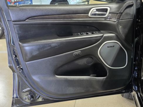 Used 2016 Jeep Grand Cherokee High Altitude AWD/4WD image 20