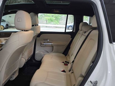 Certified 2022 Mercedes-Benz GLB 250 4MATIC image 16