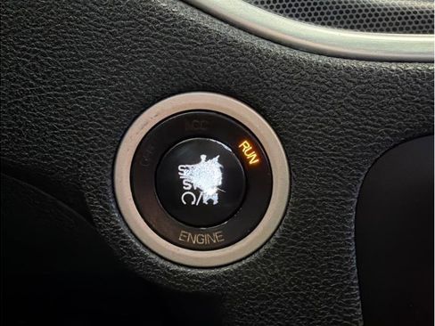 Used 2015 Dodge Charger R/T image 19