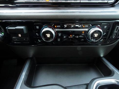 Used 2023 GMC Sierra 1500 SLT w/ SLT Premium Package image 25