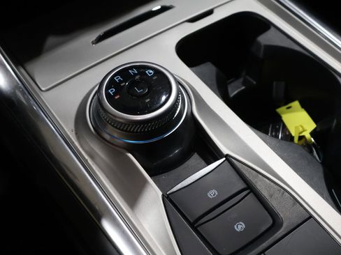 Used 2024 Ford Explorer Limited image 29