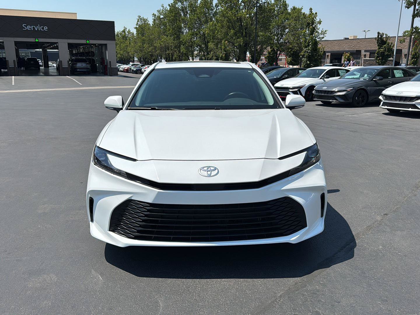 Used 2025 Toyota Camry LE w/ Convenience Package AWD/4WD image 18