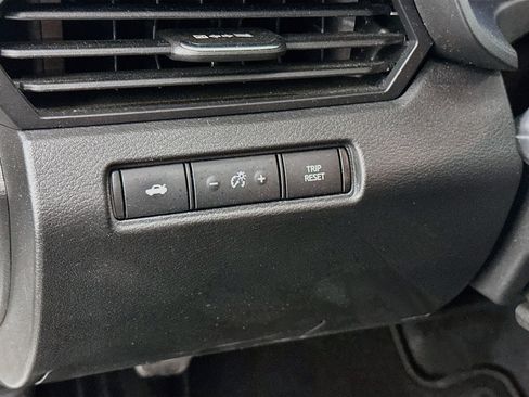 Used 2023 Nissan Altima 2.5 SV FWD image 17