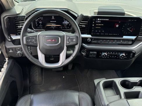 Used 2026 GMC Sierra 1500 SLT AWD/4WD image 12