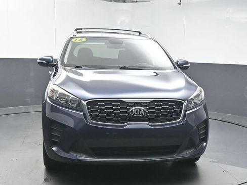 Used 2019 Kia Sorento FWD w/ LX Convenience Package image 3