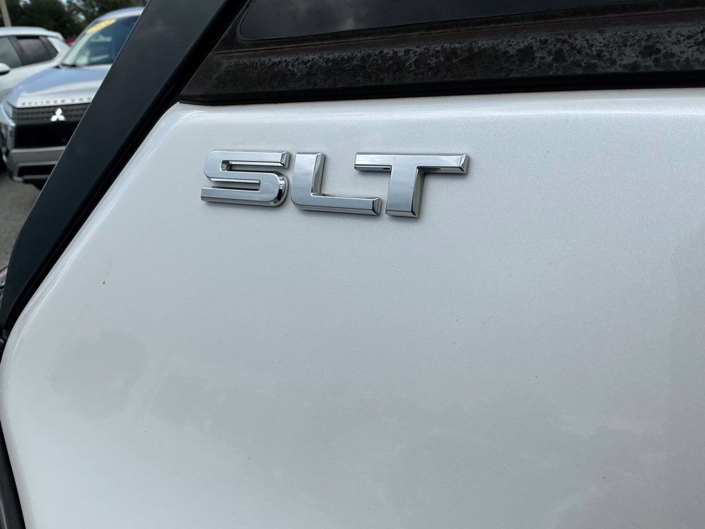 Used 2021 GMC Terrain SLT w/ Infotainment Package II FWD image 24