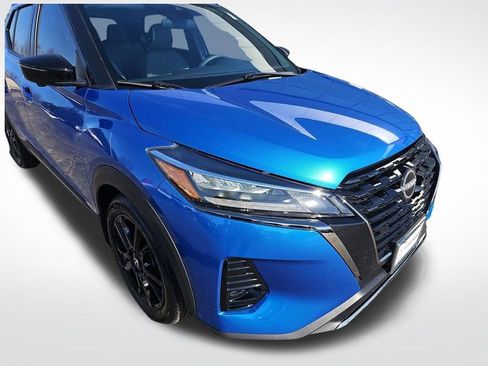 Used 2024 Nissan Kicks SR w/ SR Premium Package image 13