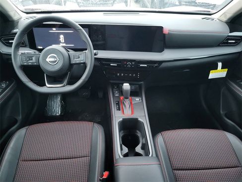 New 2026 Nissan Kicks SR image 6