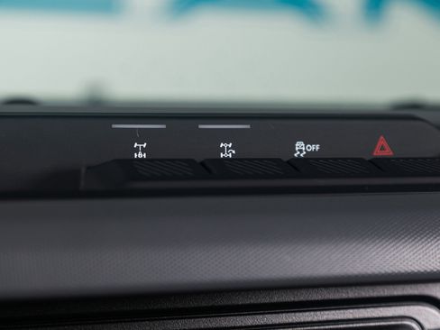 Used 2022 Ford Bronco Black Diamond image 41