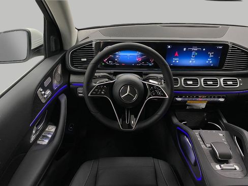 New 2026 Mercedes-Benz GLS 450 4MATIC image 15