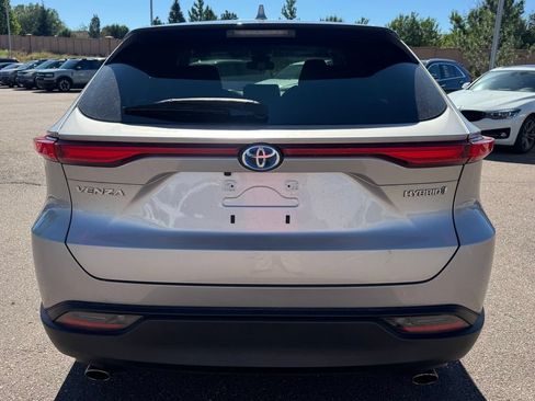Used 2021 Toyota Venza LE AWD/4WD image 5