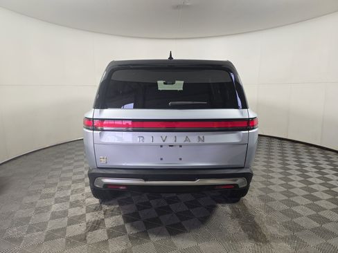 Used 2023 Rivian R1S Adventure AWD/4WD image 4