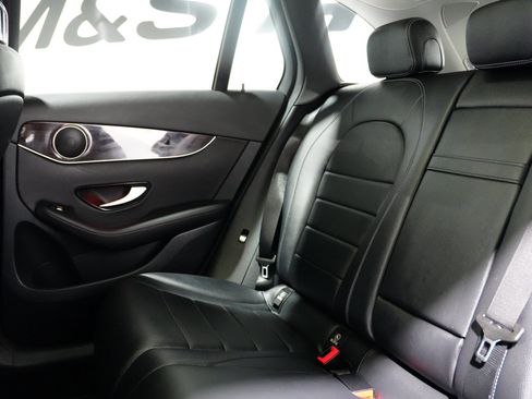 Used 2016 Mercedes-Benz GLC 300 4MATIC image 17