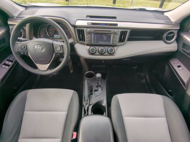 Used 2014 Toyota RAV4 LE FWD image 16