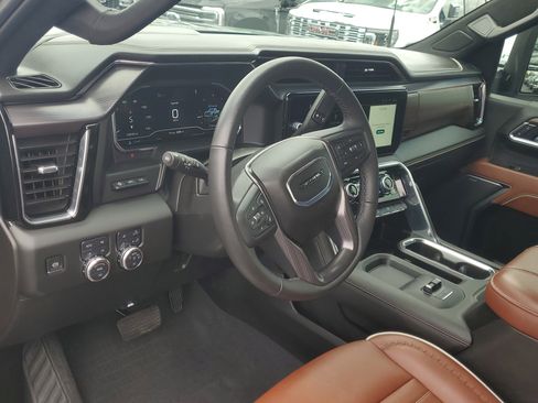 Used 2025 GMC Sierra 3500 Denali Ultimate image 22