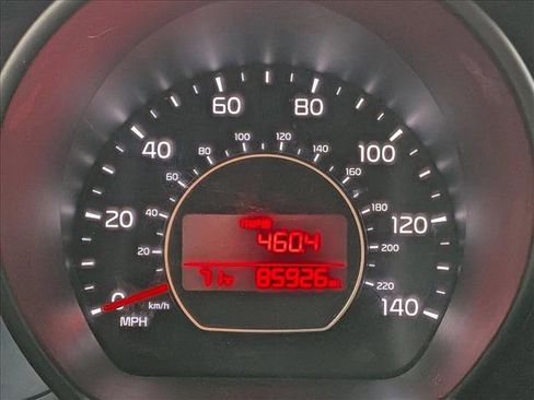 Used 2016 Kia Soul image 11