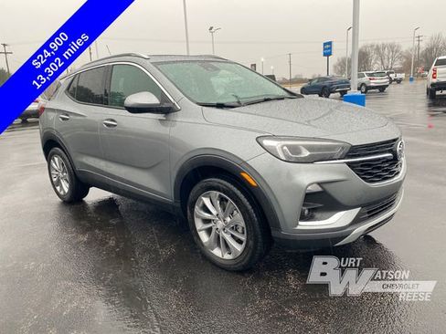Used 2023 Buick Encore GX Essence w/ Experience Buick Package image 7