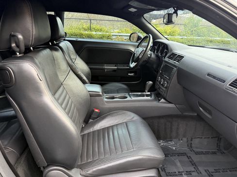 Used 2013 Dodge Challenger R/T Plus image 36