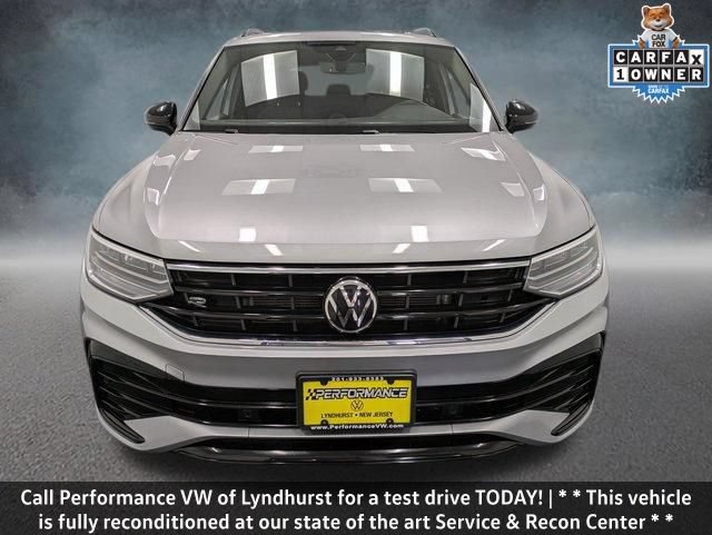 Used 2023 Volkswagen Tiguan SE R-Line AWD/4WD image 2