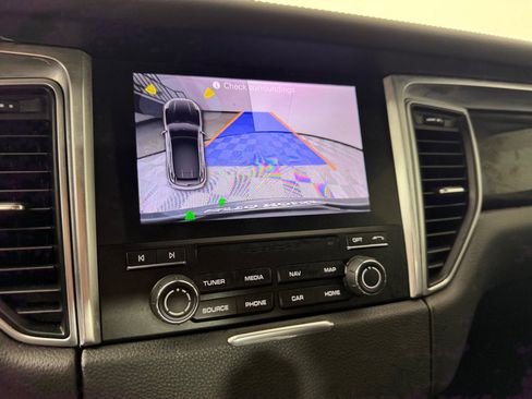 Used 2018 Porsche Macan S w/ Premium Package Plus AWD/4WD image 18