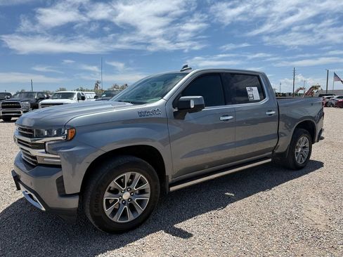 Used 2021 Chevrolet Silverado 1500 High Country w/ Technology Package AWD/4WD image 5