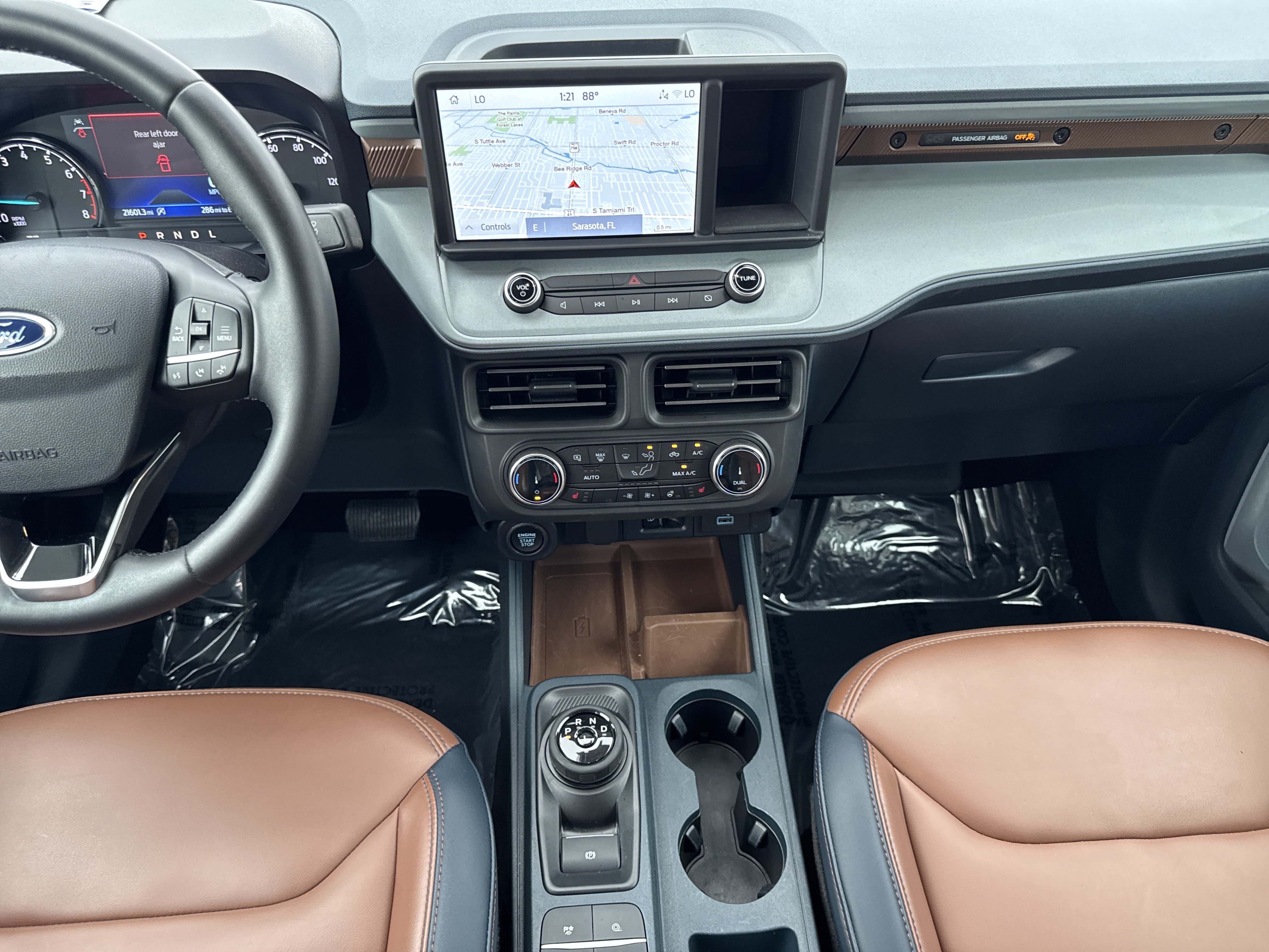 Used 2023 Ford Maverick Lariat w/ Lariat Luxury Package AWD/4WD image 13