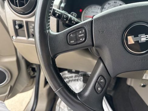 Used 2004 HUMMER H2 w/ Preferred Equipment Group image 32
