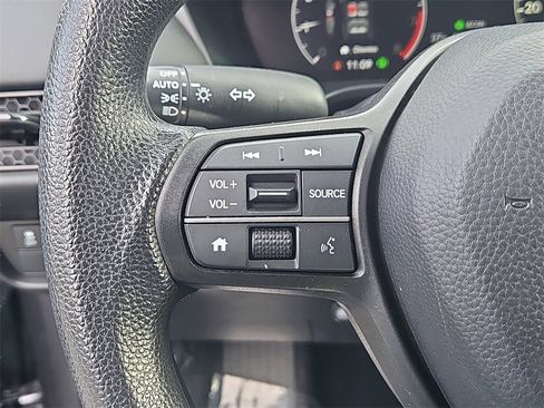 Certified 2024 Honda HR-V LX image 19