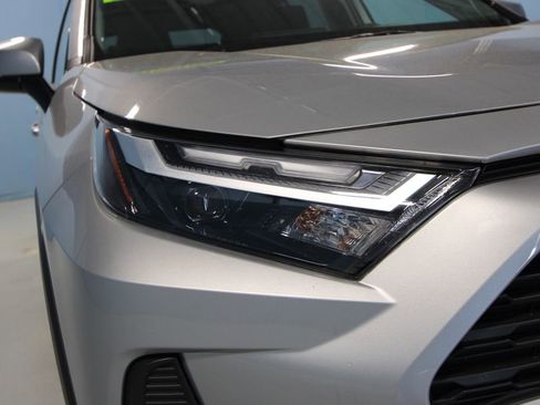 Used 2024 Toyota RAV4 XLE image 38