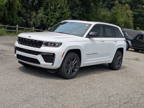 New 2026 Jeep Grand Cherokee Limited AWD/4WD image 7