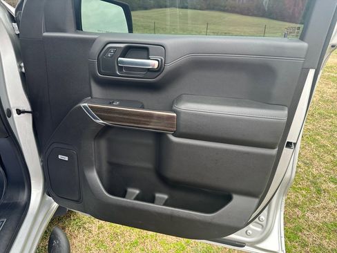 Used 2020 Chevrolet Silverado 1500 LT Trail Boss image 15